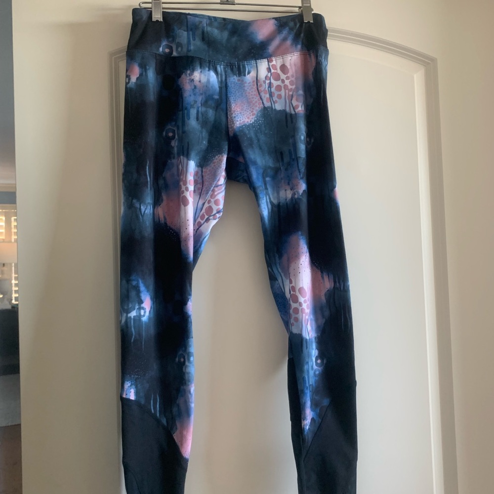 Balance collection tights